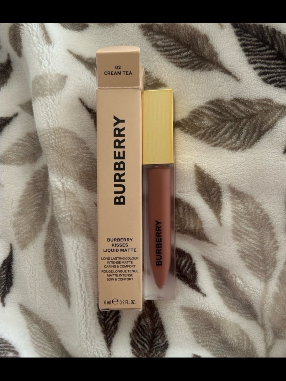 Burberry Liquid Matte Lipstick — Cream Tea Nude-